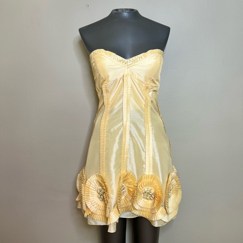 Boutique Strapless Yellow Size 0 Mini NWT